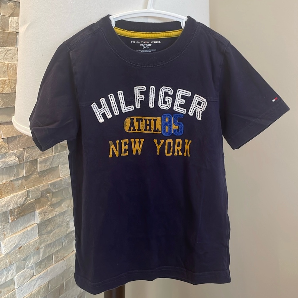 Tommy Hilfiger Navy T-Shirt